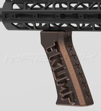 Load image into Gallery viewer, TRUMP Vertical ForeGrip